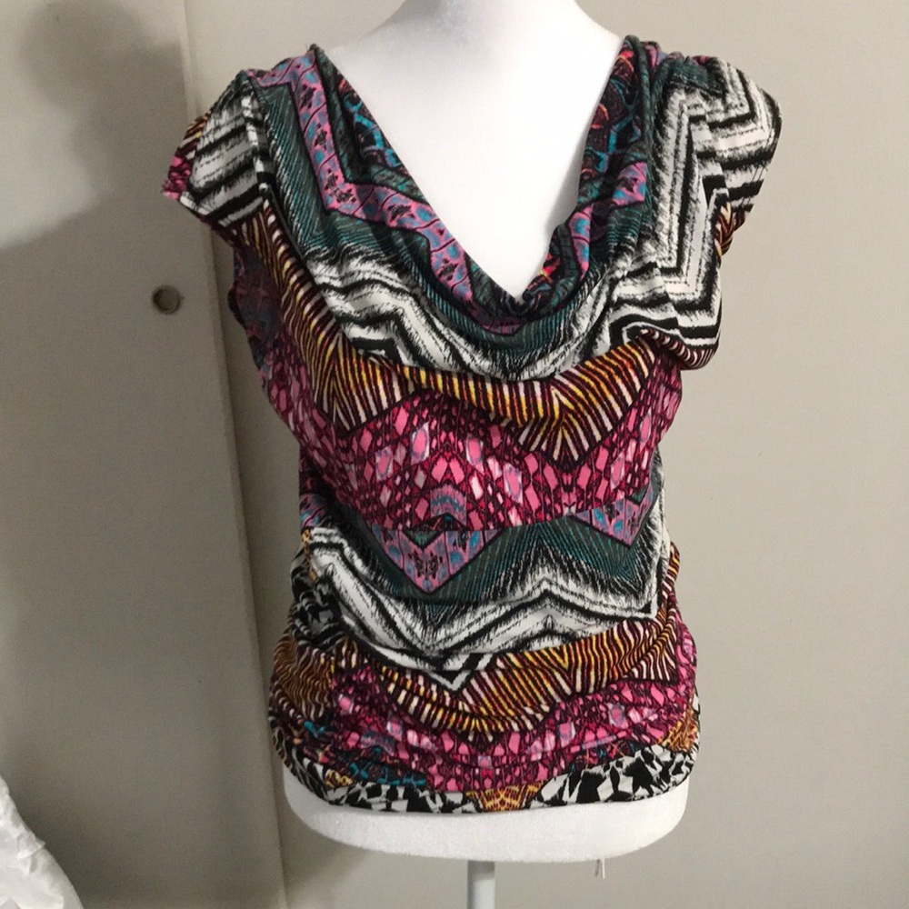 Cap sleeve loose neckline blouse